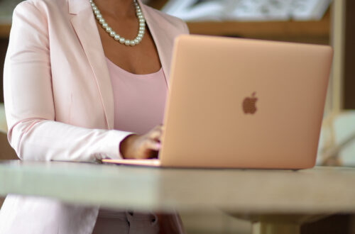 Computer Kelly Foster